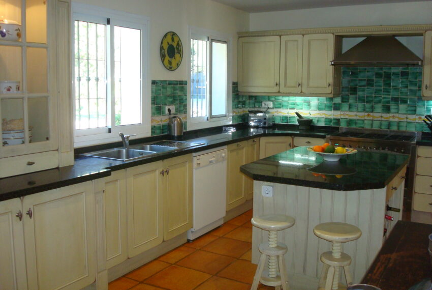 Kitchen 1